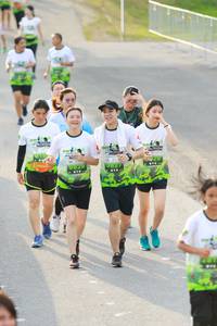 BIB: 826
                            <button type="button" onclick="openModal(3551359)" class="btn btn-primary btn-sm float-right btn-popup" data-toggle="modal" data-target=".modal-high-quality">
                        <i class="fas fa-shopping-cart"></i> Add to Cart
                    </button>
                                            <button type="button" onclick="isThisMe(3551359, true)" class="btn btn-success btn-sm float-right btn-popup btn-isme hidden" data-toggle="tooltip" data-placement="bottom" title="นี่คือรูปของคุณใช่ไหม คลิกที่นี่เพื่อเอาเข้าอัลบั้ม">
                        <i class="fas fa-plus"></i> Add to album
                    </button>
                    <button type="button" onclick="isThisMe(3551359, false)" class="btn btn-warning btn-sm float-right btn-popup btn-isnotme hidden">
                        <i class="fas fa-ban"></i> Remove from album
                    </button>